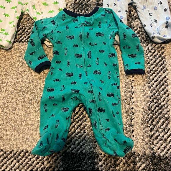 NWOT Carters simple joys preemie footie pajamas bundle set of 3 - Picture 2 of 5